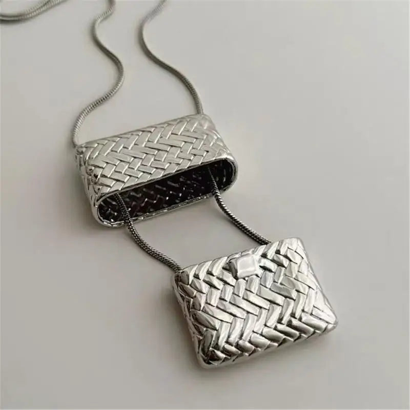 Metal Woven Bag Long Necklace Female Korean Niche Ins Personality Unique Fashion Versatile Necklace Sweater Chain for Womern