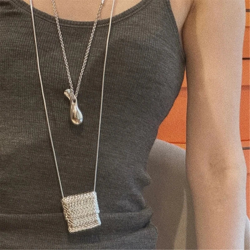Metal Woven Bag Long Necklace Female Korean Niche Ins Personality Unique Fashion Versatile Necklace Sweater Chain for Womern