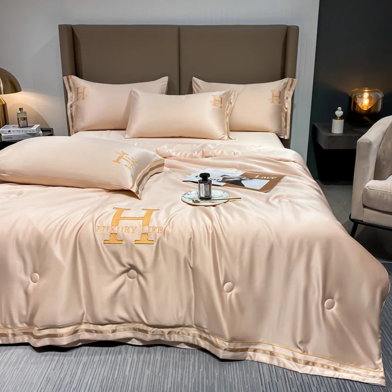 New Ice Silk Summer Quilt Air Conditioned Comforter Quick Cooling and Cooling Home Student Dormitory Quilt Queen King Size