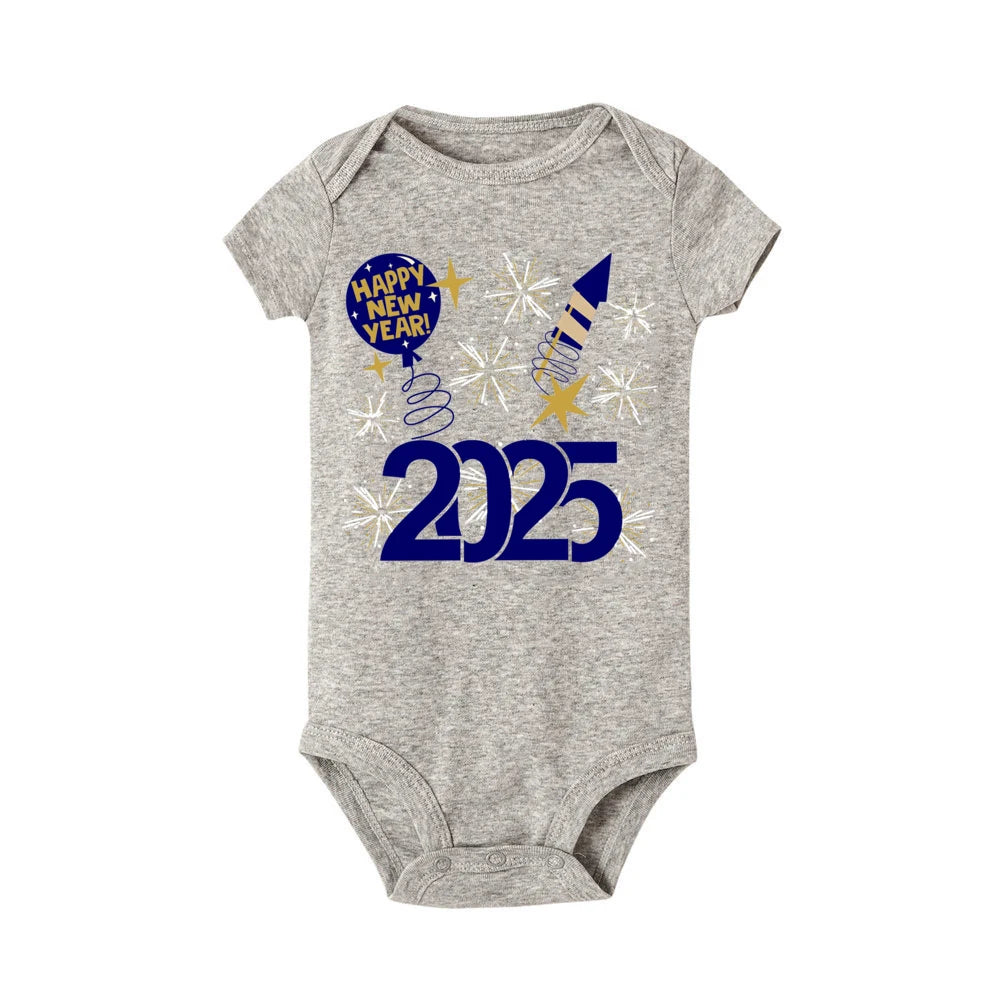 Baby Bodysuit Hello 2025 Inant Romper New Year Baby Gift Toddler Short Sleeve Jumpsuit Boys Girls Clothes Newbron Shower Present