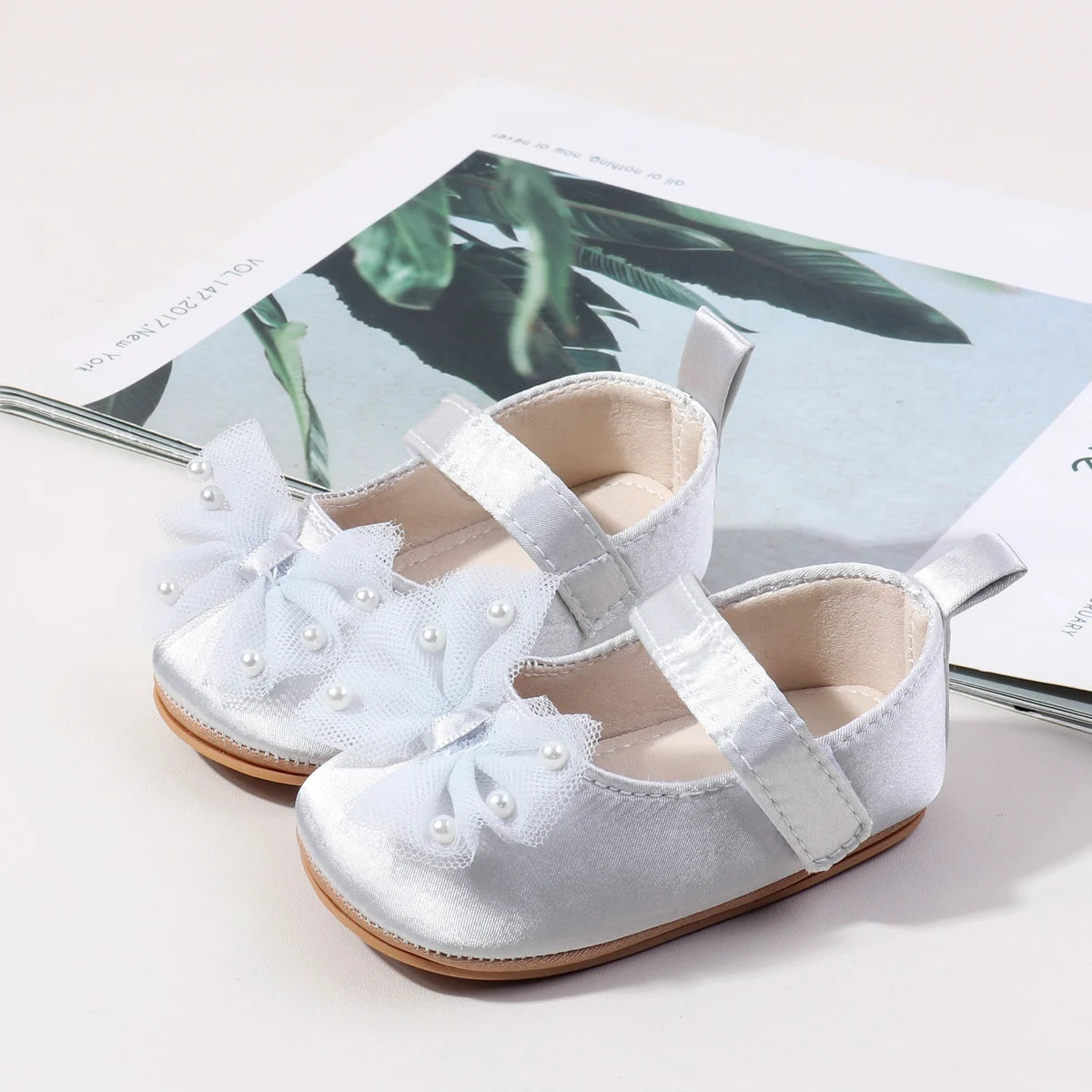2025 Hot Selling Baby Girls First Walking Toddler Shoes Summer And Autumn For 0-18M Baby Princess Shoes Cute Design TPR Sole
